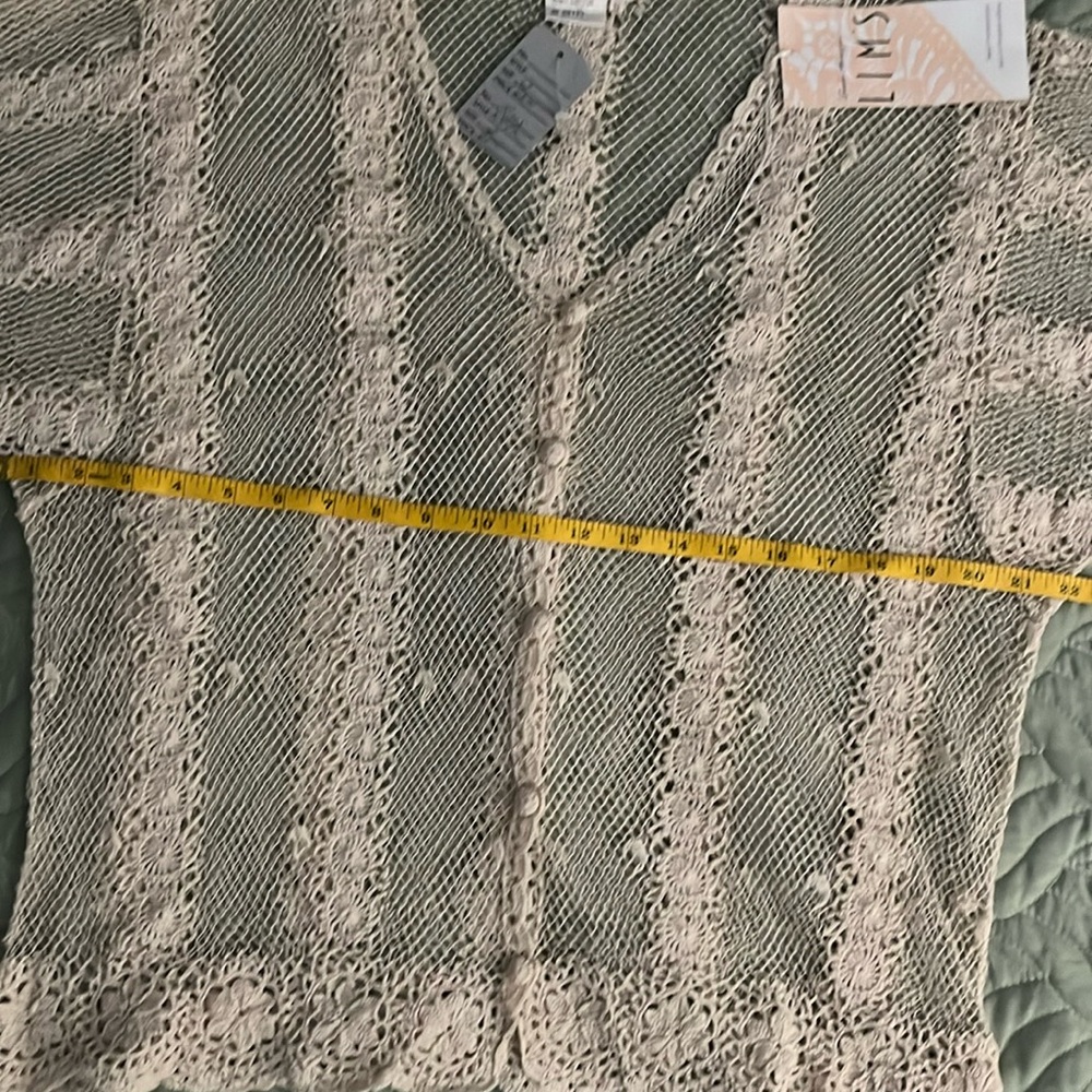 A rare find ! Vintage LIM’S button down crocheted lace garment, size S gorgeous - Picture 12 of 14